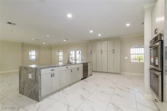 $6,000 | 60 East Levi Avenue, Las Vegas, NV 89183