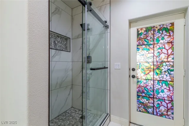 $6,000 | 60 East Levi Avenue, Las Vegas, NV 89183