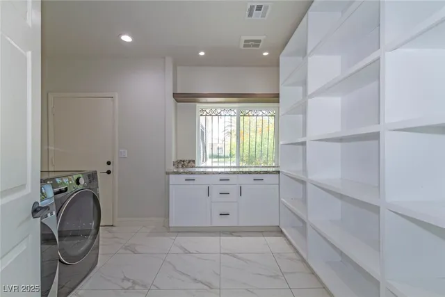 $6,000 | 60 East Levi Avenue, Las Vegas, NV 89183