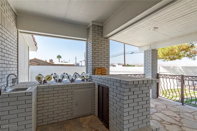 $6,000 | 60 East Levi Avenue, Las Vegas, NV 89183