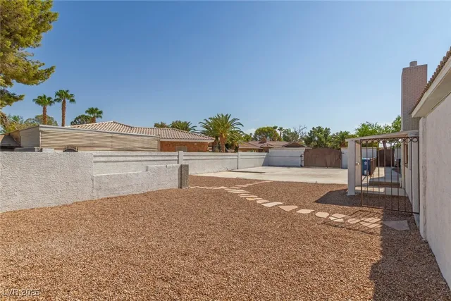 $6,000 | 60 East Levi Avenue, Las Vegas, NV 89183