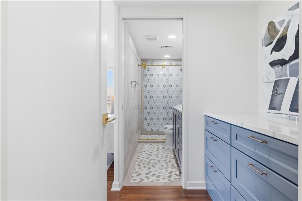 4545 Wornall Road, Unit 810 Kansas City, MO 64111 - Photo 20 of 38