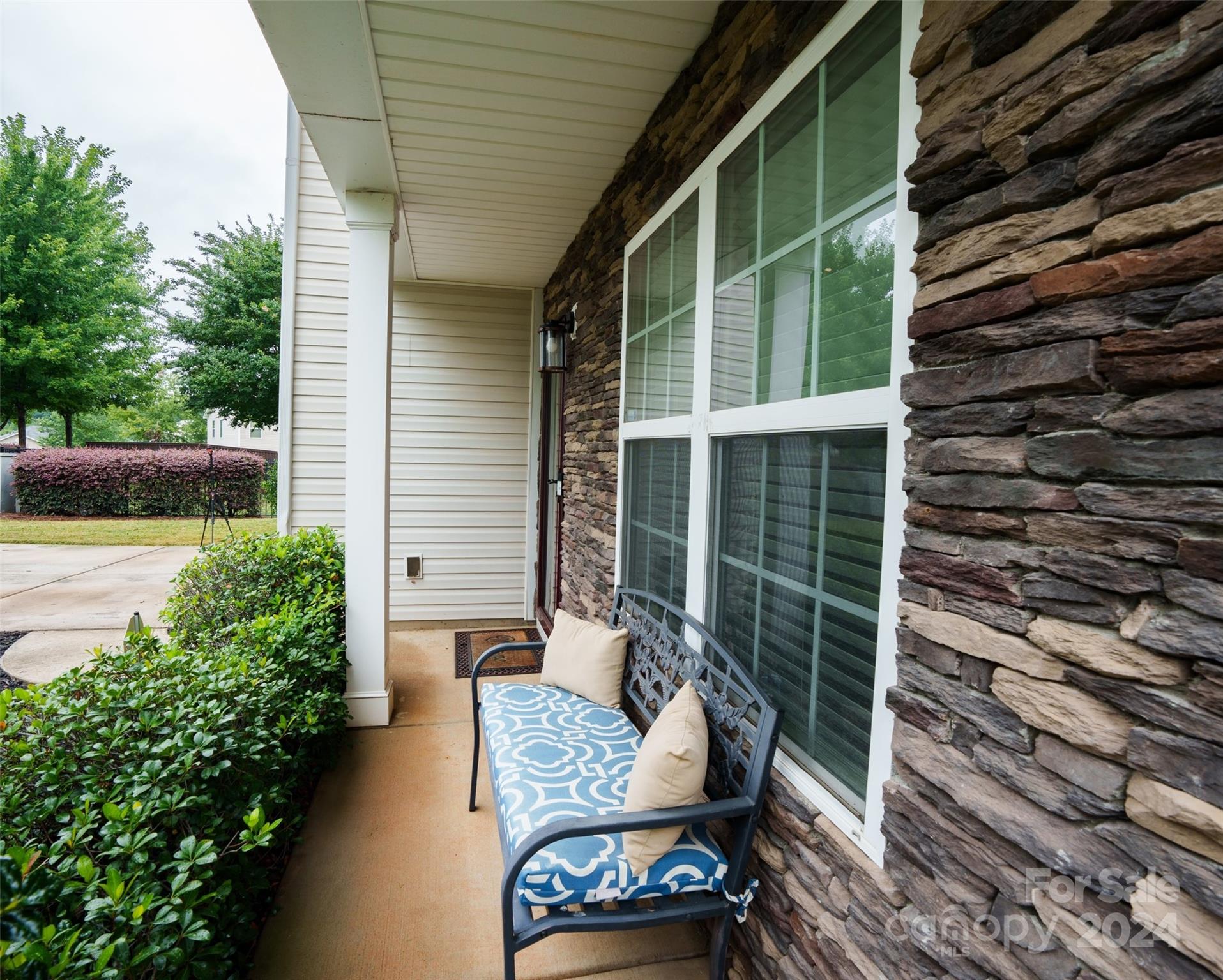 9310 Carrot Patch Drive Charlotte, NC 28216 - Photo 3 of 18