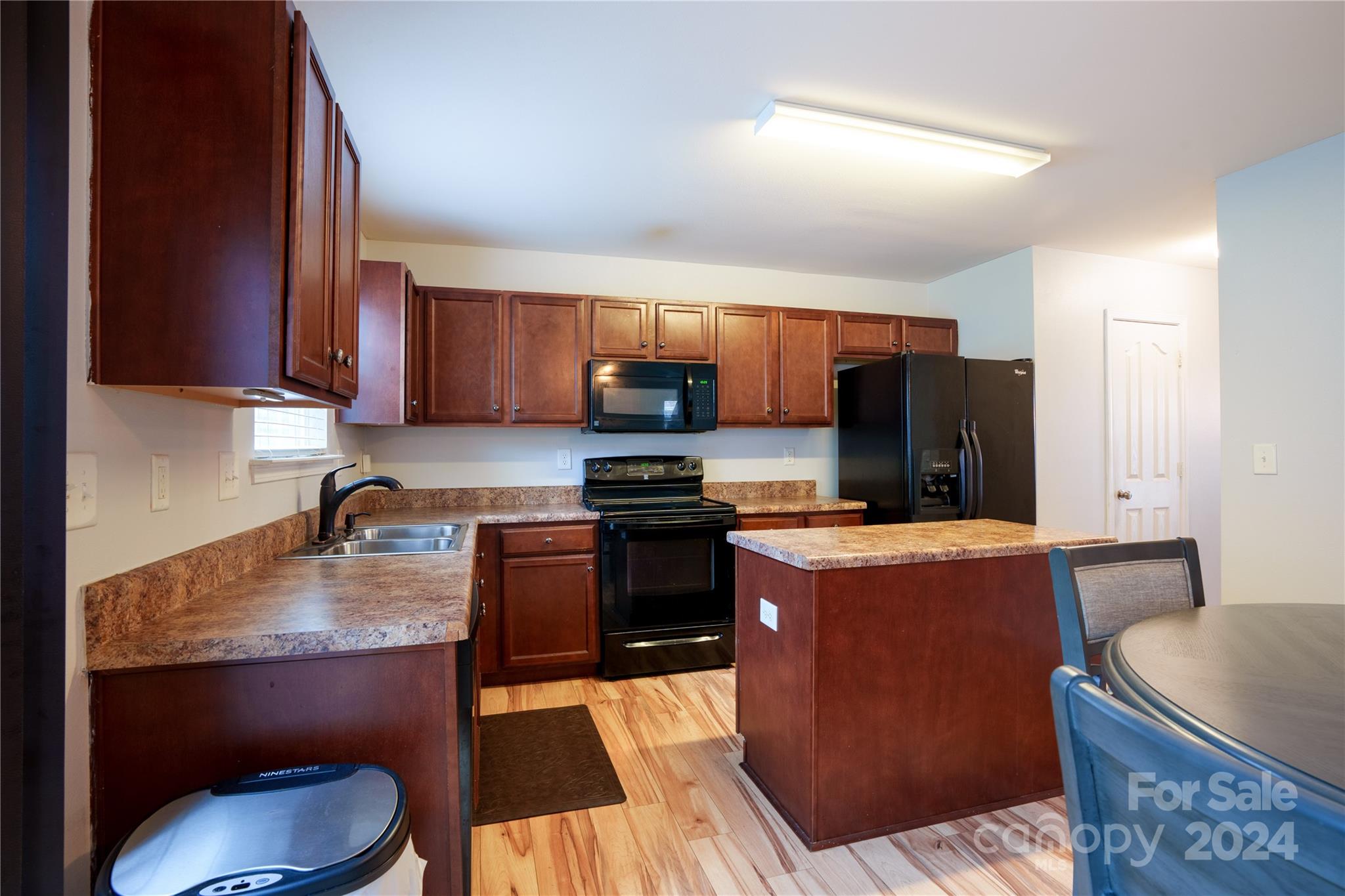 9310 Carrot Patch Drive Charlotte, NC 28216 - Photo 6 of 18