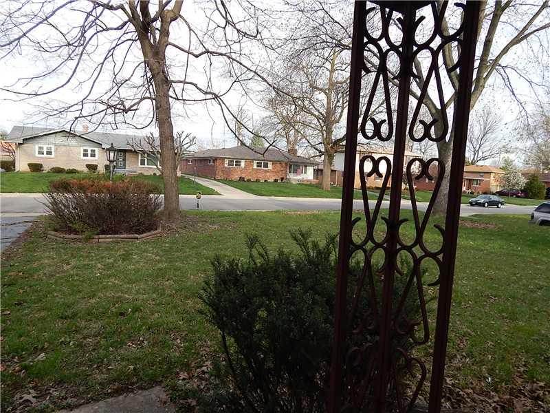 1438 North Audubon Road Indianapolis, IN 46219 - Photo 3 of 24 Gallery Image 3