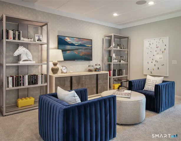 $668,000 | 8 Whisper Rdg Way, Unit 43, Woodbridge, CT 06525