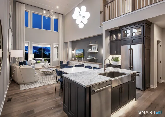 $668,000 | 8 Whisper Rdg Way, Unit 43, Woodbridge, CT 06525