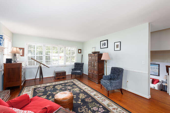 1879 Ashley Hall Road Charleston, SC 29407 - Photo 6 of 25 Living Room