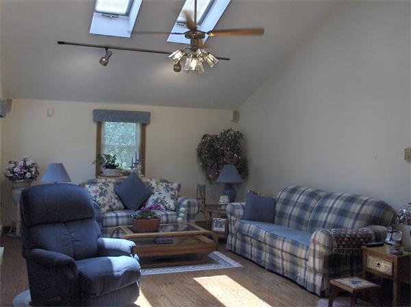 340 River Road Hudson, MA 01749 - Photo 4 of 21