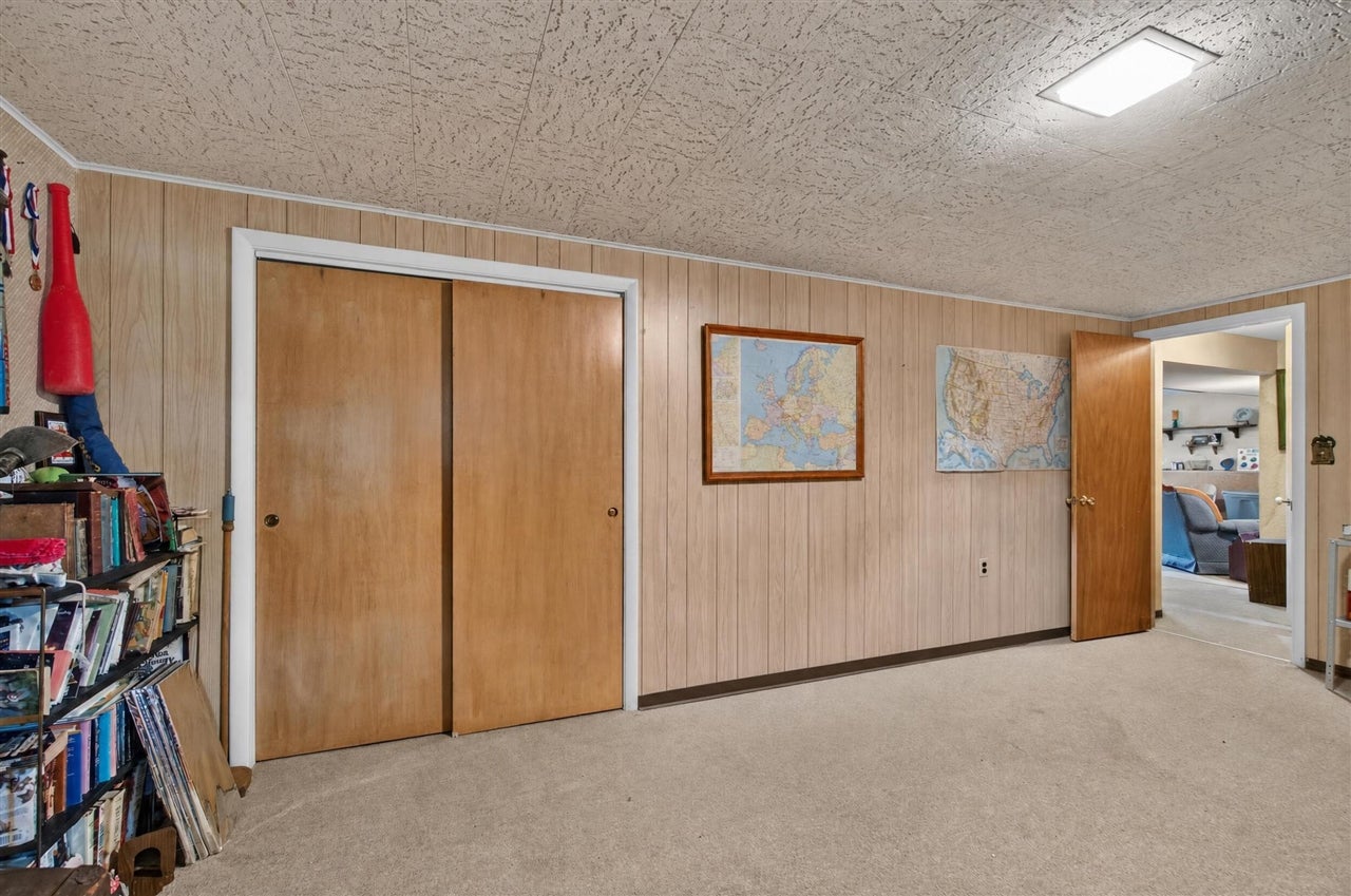 611 Charleston Road Lansing, MI 48917 - Photo 33 of 49 Gallery Image 33