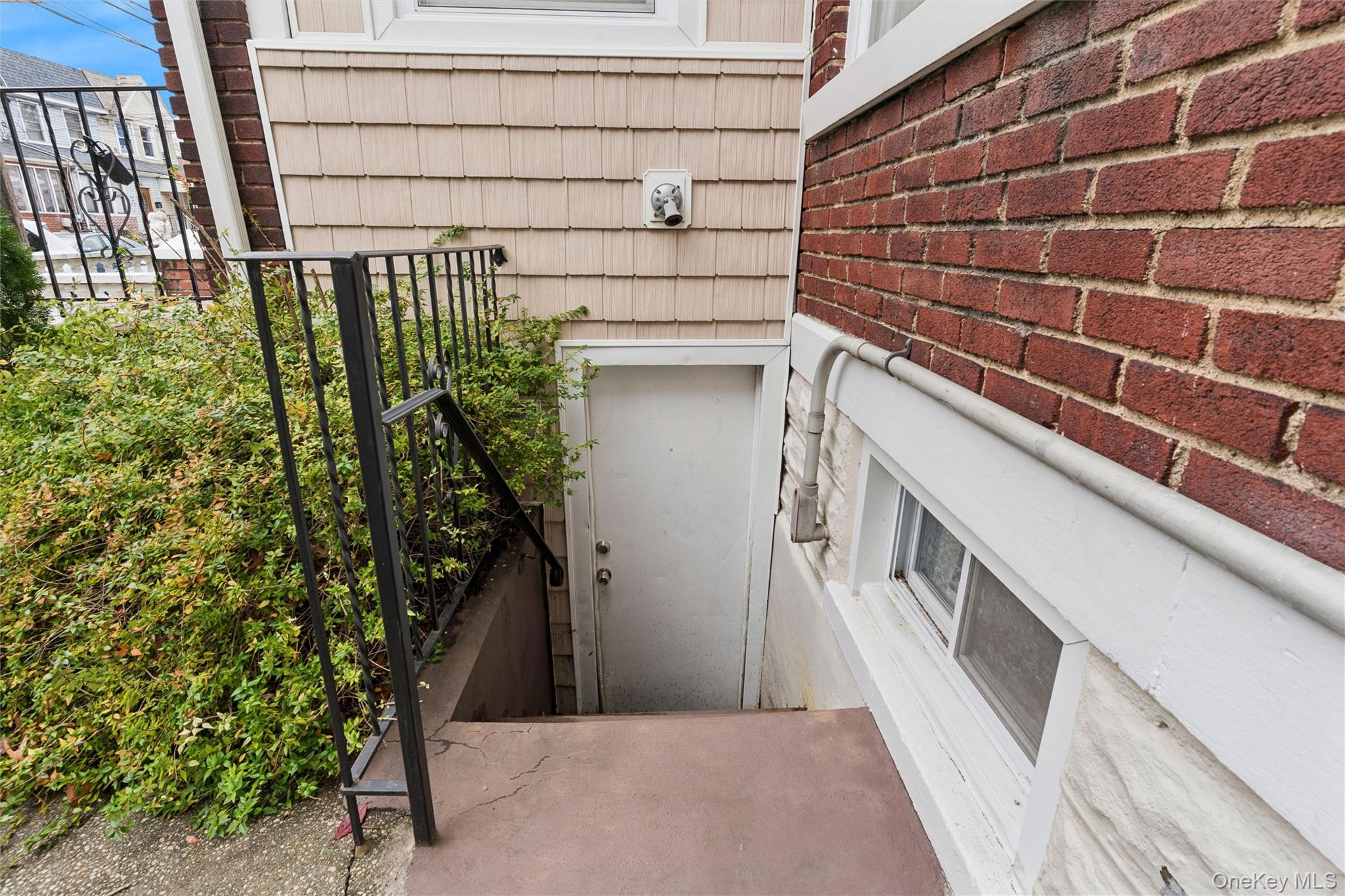 91-25 90th Street Queens, NY 11421 - Photo 28 of 30 Exterior view
