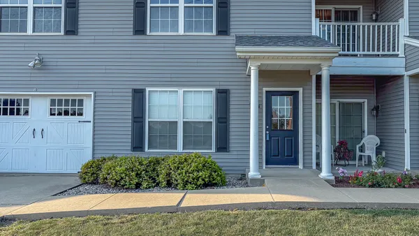 $220,000 | 102 Essex Lane, Unit 9 9, Savoy, IL 61874