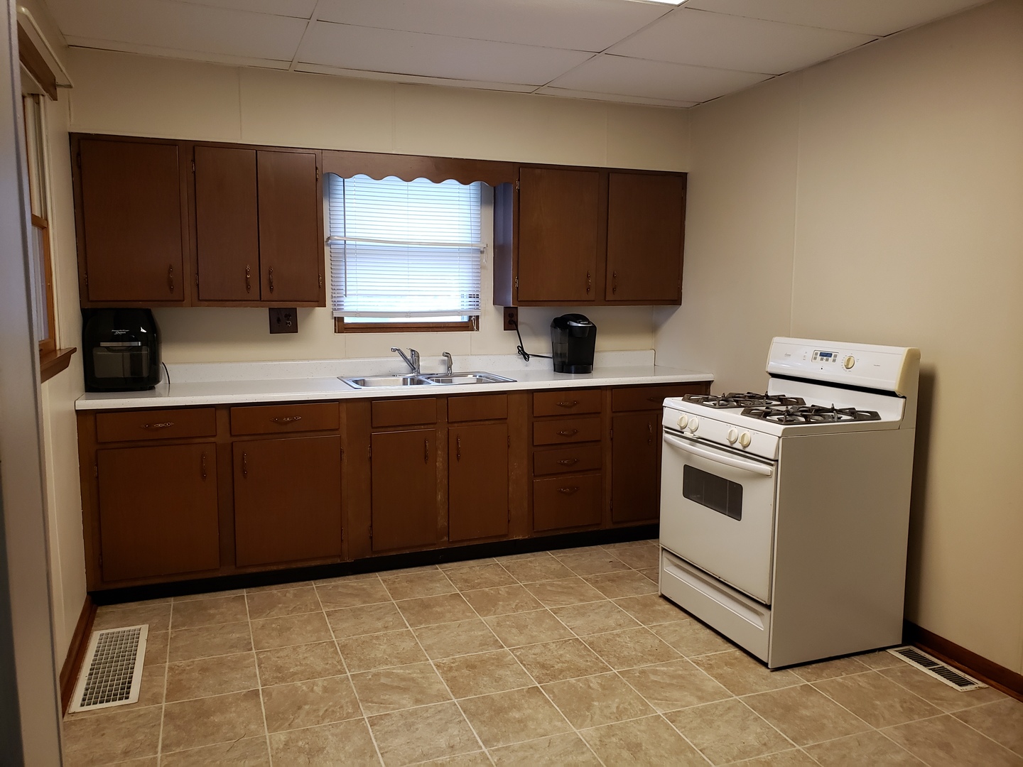 2745 North 21st Road Seneca, IL 61360 - Photo 8 of 20