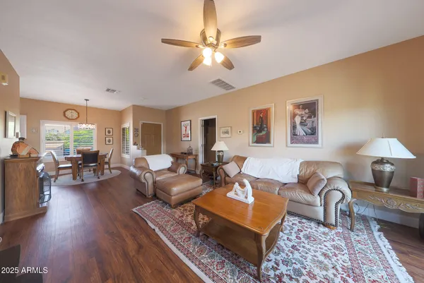 $3,000 | 13804 North Saguaro Boulevard, Unit 211, Fountain Hills, AZ 85268