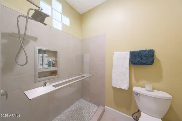 $3,000 | 13804 North Saguaro Boulevard, Unit 211, Fountain Hills, AZ 85268