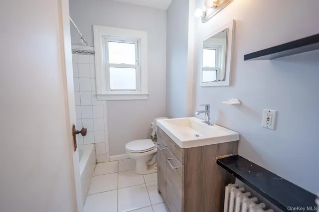 $929,000 | 123 Nugent Street, New Hyde Park, NY 11040