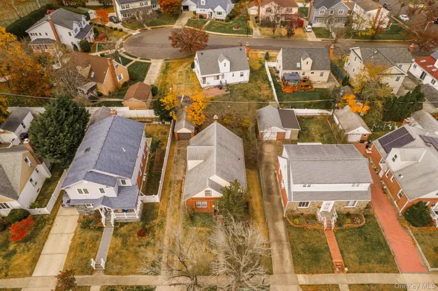 $929,000 | 123 Nugent Street, New Hyde Park, NY 11040