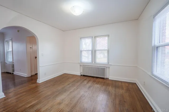 $929,000 | 123 Nugent Street, New Hyde Park, NY 11040