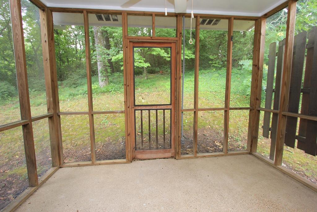 8937 Drake Parkway Road Chattanooga, TN 37416 - Photo 13 of 25 8937 Drake Pkwy Rd (12)