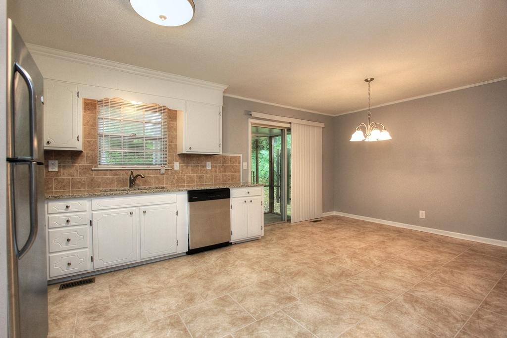 8937 Drake Parkway Road Chattanooga, TN 37416 - Photo 8 of 25 8937 Drake Pkwy Rd (7)