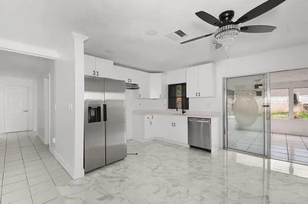 $2,500 | 325 Northwest Rebecca Avenue, Port St. Lucie, FL 34983