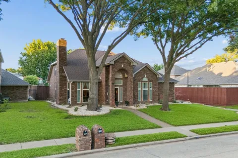 $425,000 | 9105 Clearlake Drive, Rowlett, TX 75088