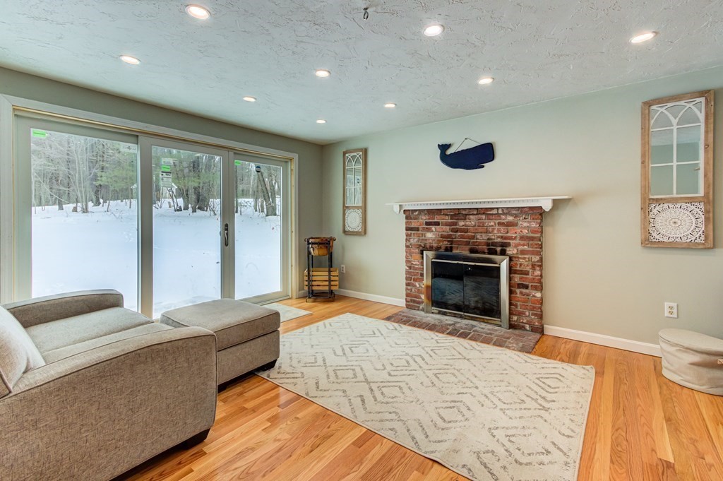 400 Sterling Road Holden, MA 01522 - Photo 16 of 42