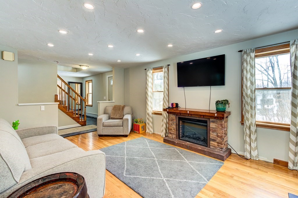 400 Sterling Road Holden, MA 01522 - Photo 38 of 42