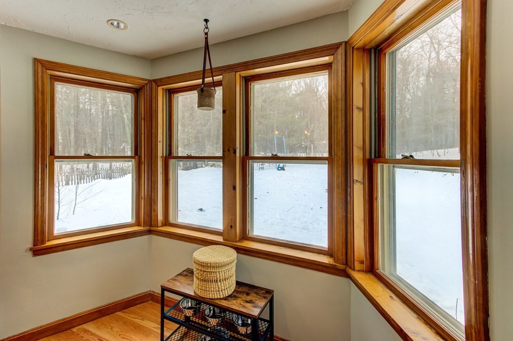400 Sterling Road Holden, MA 01522 - Photo 7 of 42