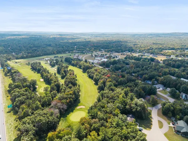 $169,900 | 139 Sugar Maple Circle, Unit 160, Wisconsin Dells, WI 53965