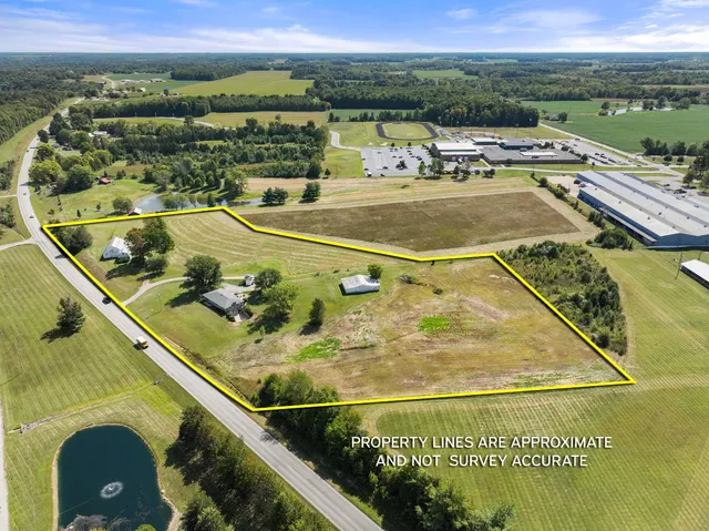 $439,900 | 1400 Highway 129, Versailles, IN 47042