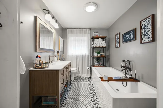 $439,900 | 1400 Highway 129, Versailles, IN 47042