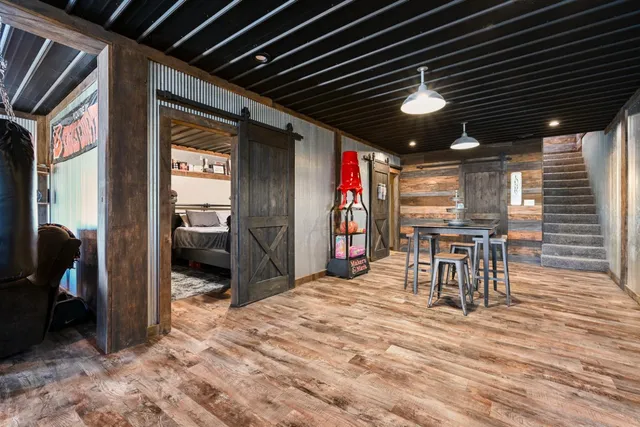 $439,900 | 1400 Highway 129, Versailles, IN 47042