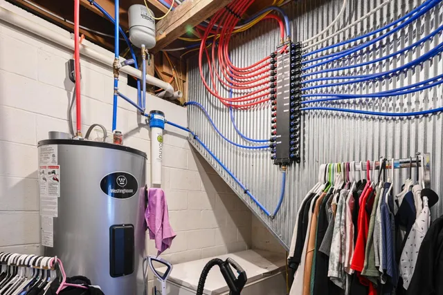 $439,900 | 1400 Highway 129, Versailles, IN 47042