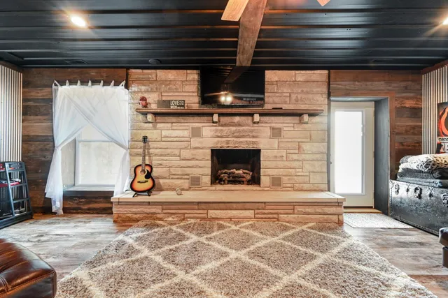 $439,900 | 1400 Highway 129, Versailles, IN 47042