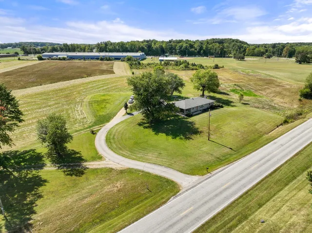 $439,900 | 1400 Highway 129, Versailles, IN 47042