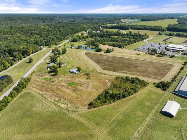 $439,900 | 1400 Highway 129, Versailles, IN 47042