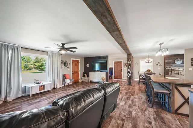 $439,900 | 1400 Highway 129, Versailles, IN 47042