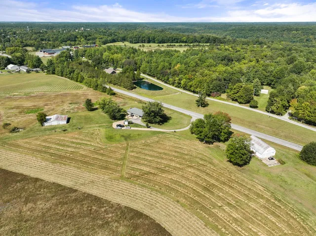 $439,900 | 1400 Highway 129, Versailles, IN 47042