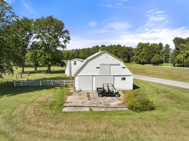 $439,900 | 1400 Highway 129, Versailles, IN 47042