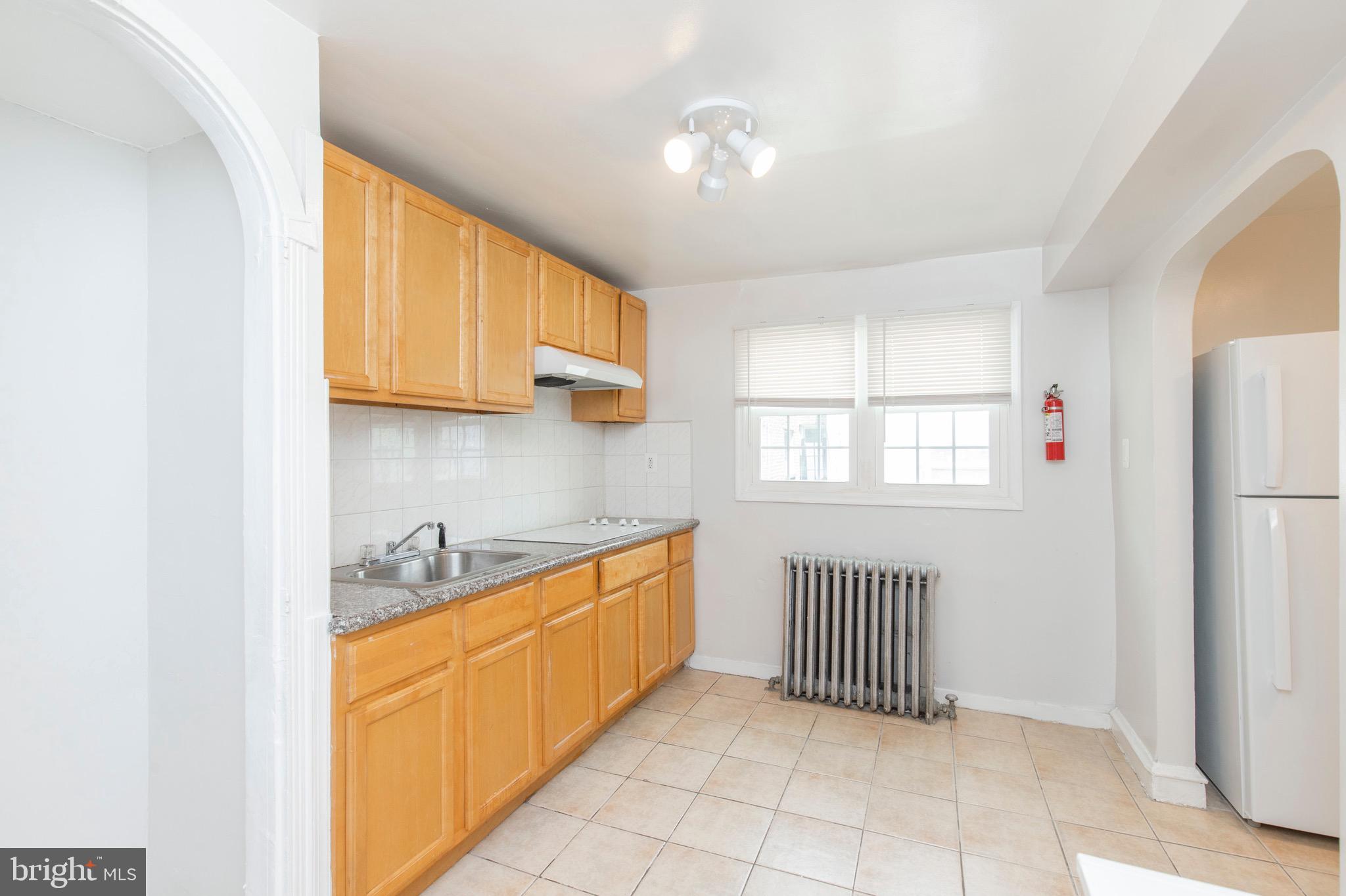 29 Springton Road Upper Darby, PA 19082 - Photo 19 of 43
