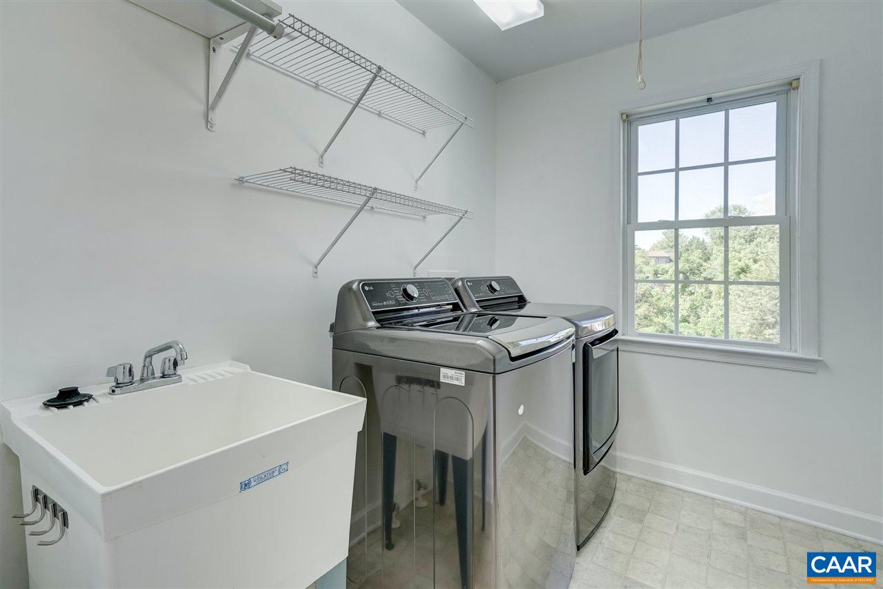 1280 Amber Ridge Road Charlottesville, VA 22901 - Photo 27 of 33 a utility room with dryer and washer
