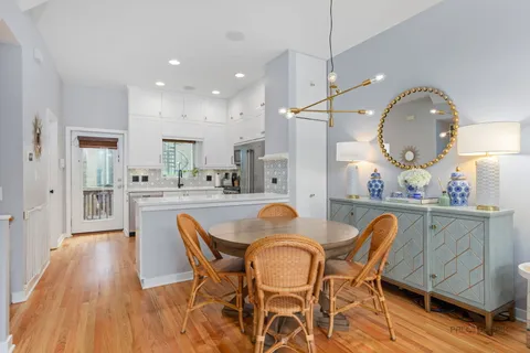 $725,000 | 1157 West Newport Avenue, Unit C, Chicago, IL 60657