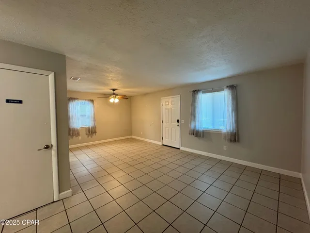$1,200 | 2507 West 10th Street, Unit B, Panama City, FL 32401