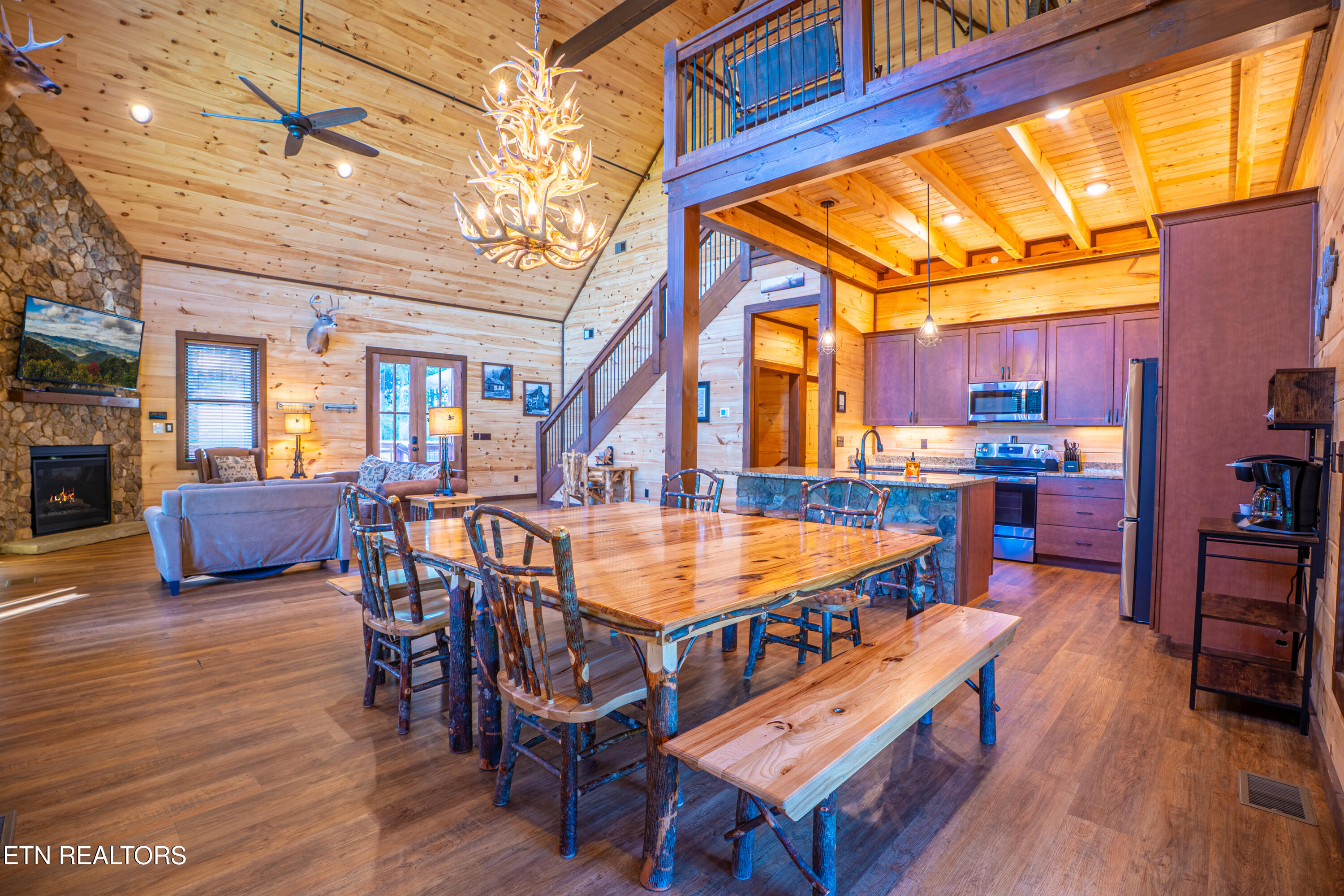 2446 Misty Shadows Drive Sevierville, TN 37862 - Photo 9 of 22 1000006632