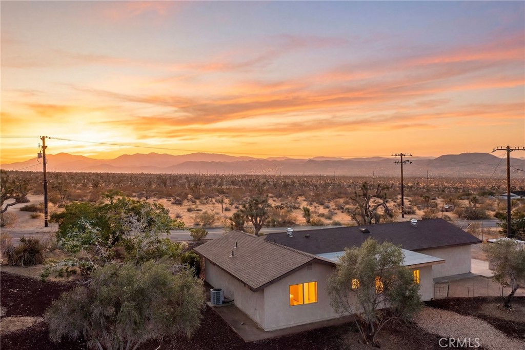 7453 Olympic Road Joshua Tree, CA 92252 - Photo 3 of 39