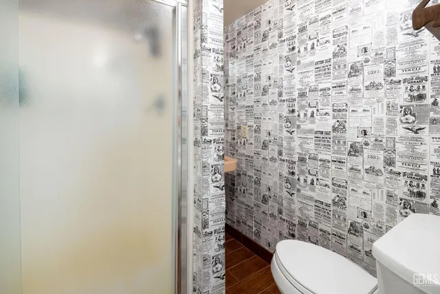 a view of livingroom with an empty space