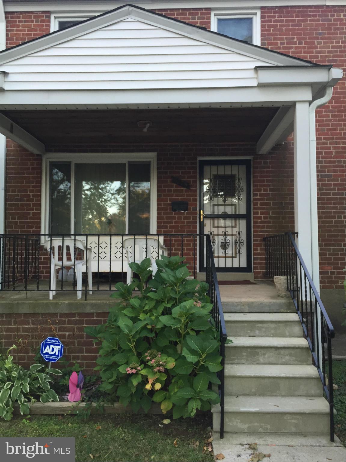 5229 Fredcrest Road Baltimore, MD 21229 - Photo 1 of 5 Exterior (Front)