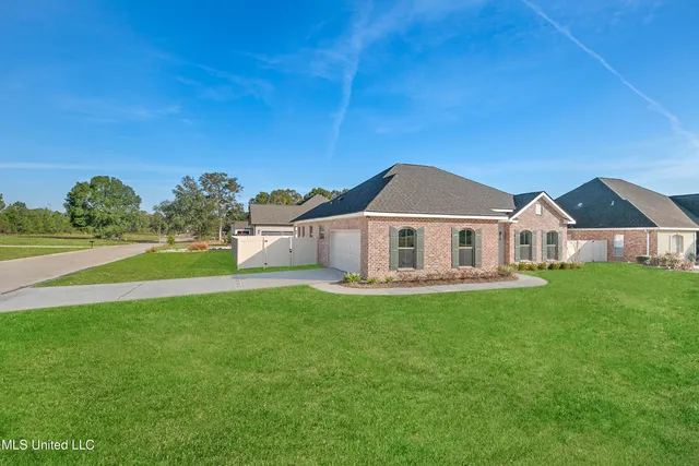 $372,900 | 501 Pemberton Place, Picayune, MS 39466