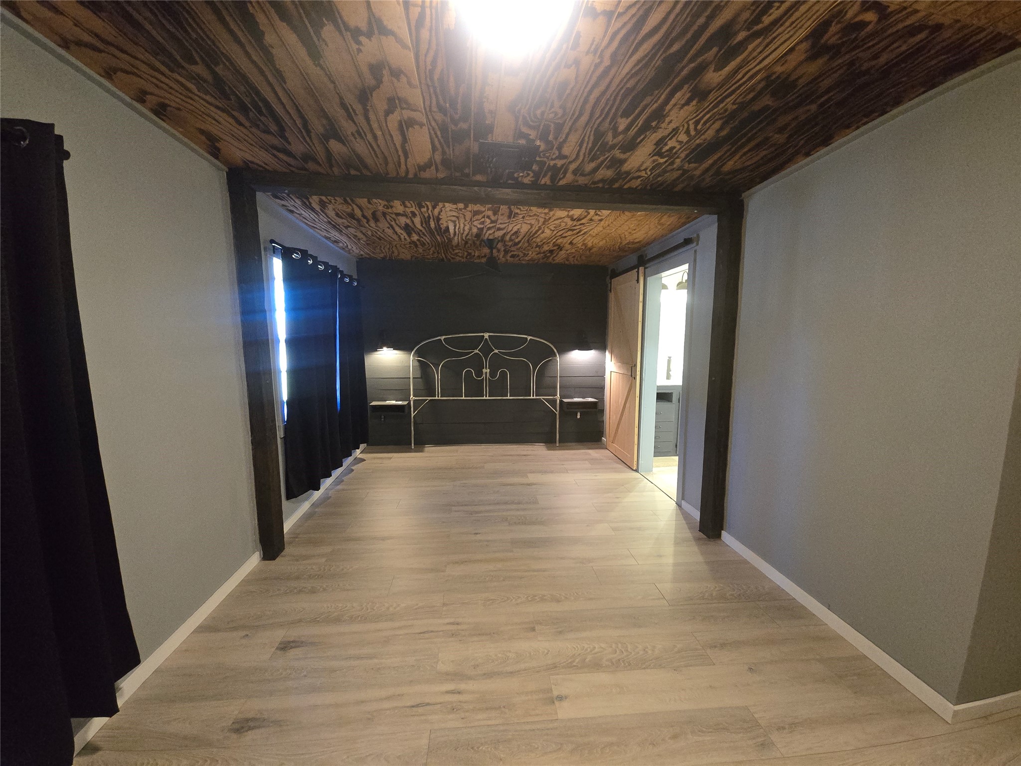 1045 Vine Drive Angleton, TX 77515 - Photo 13 of 48 a view of an empty room